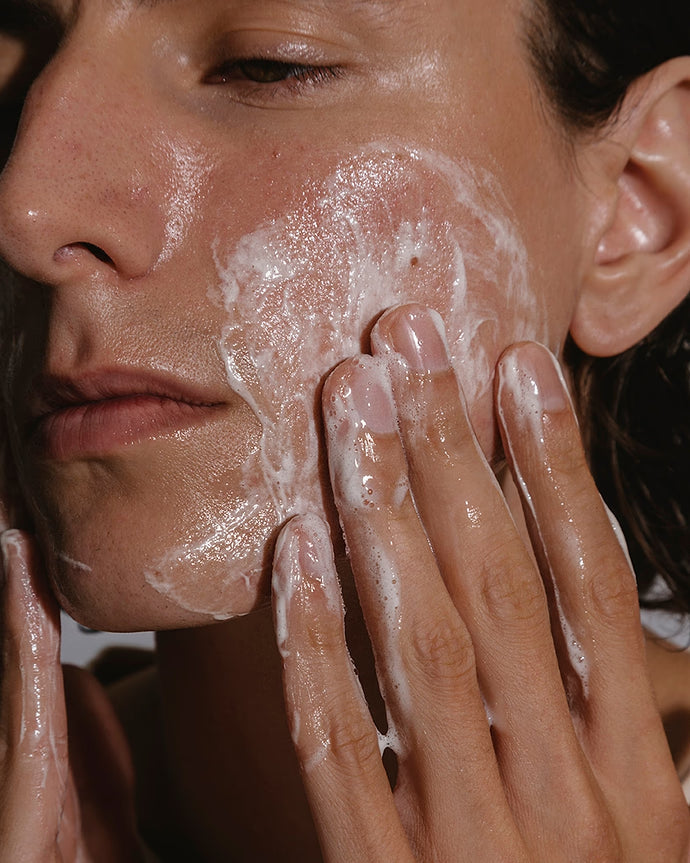 Facial Cleansing: The Essential Step for Healthy Skin and Fewer Imperfections